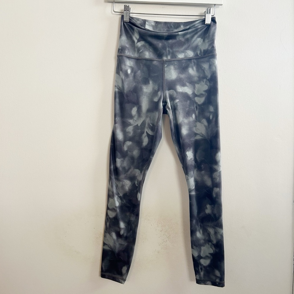 Athleta elation printed leggings XS